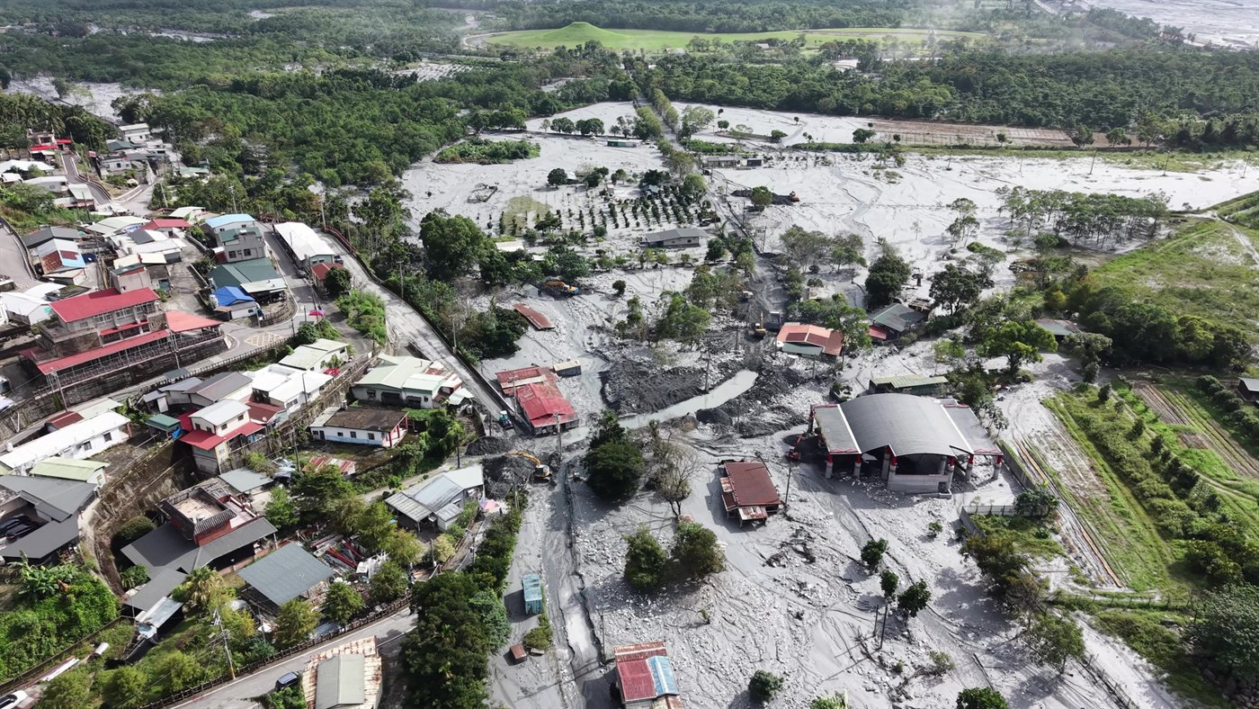  花蓮馬太鞍溪堰塞湖溢流 