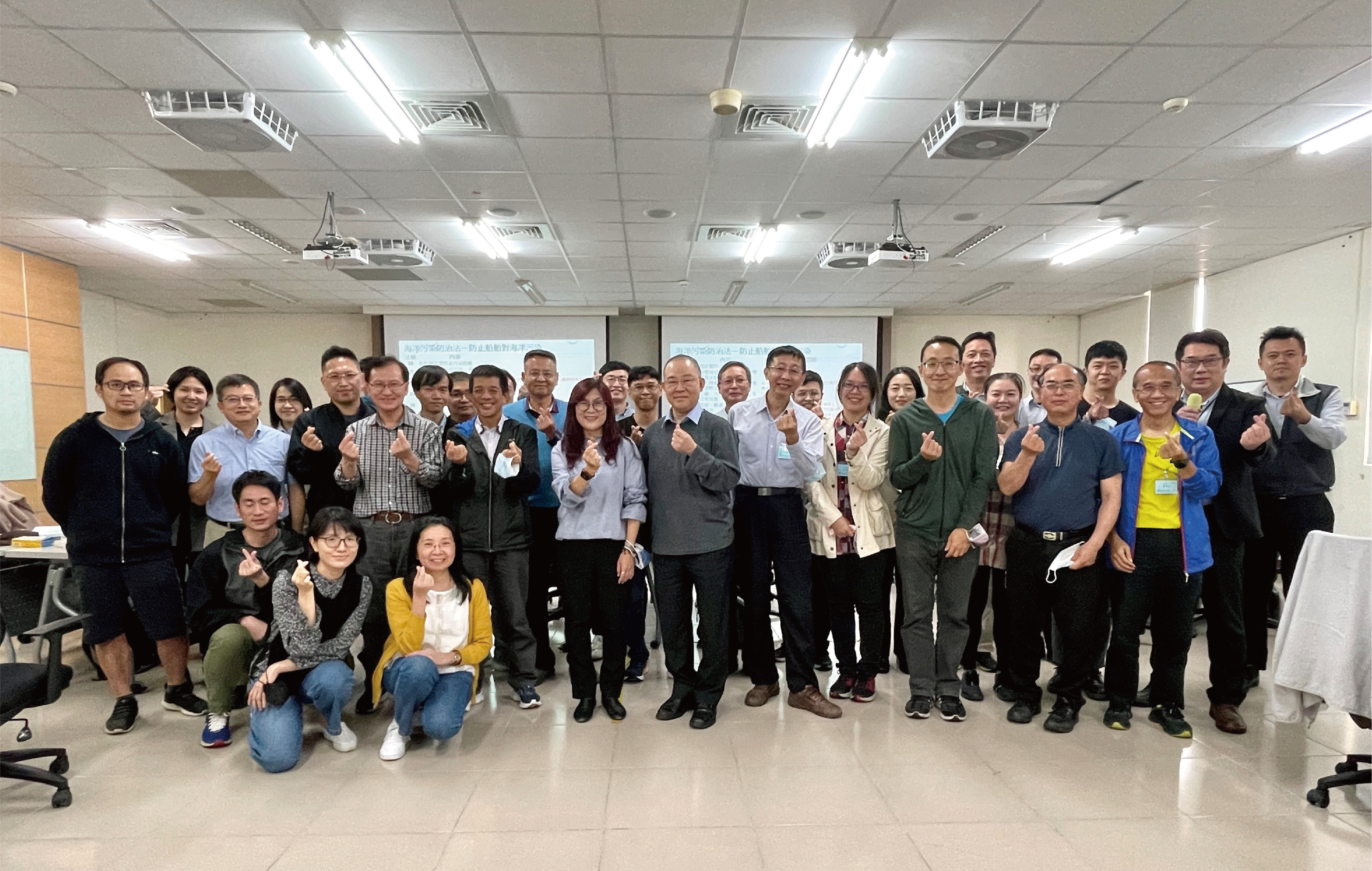  協助中油進行海污應變訓練課程全體合照 